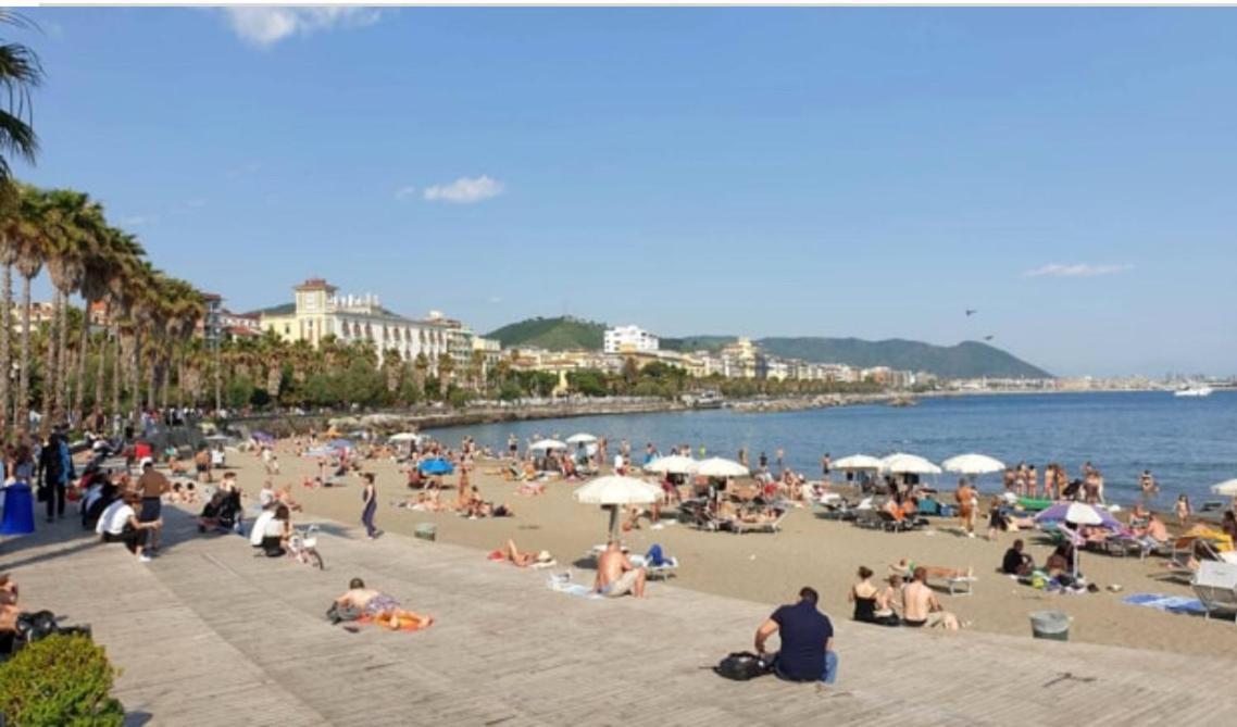 شقة Salerno Mare E Luci المظهر الخارجي الصورة